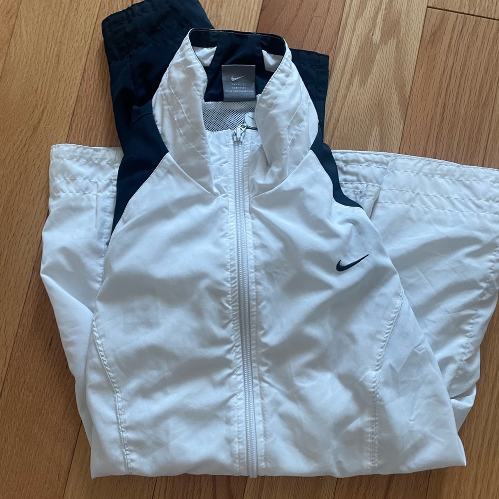 Vintage Nike windbreaker